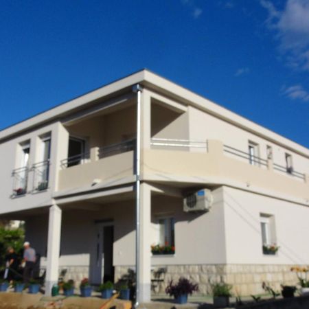 Apartments Cubela Beautiful Garden Trogir Bagian luar foto